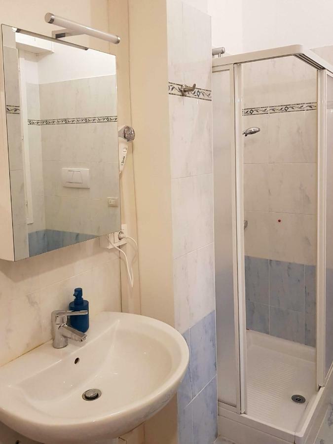 Pied A Terre - Atelier Lägenhet Verona Exteriör bild